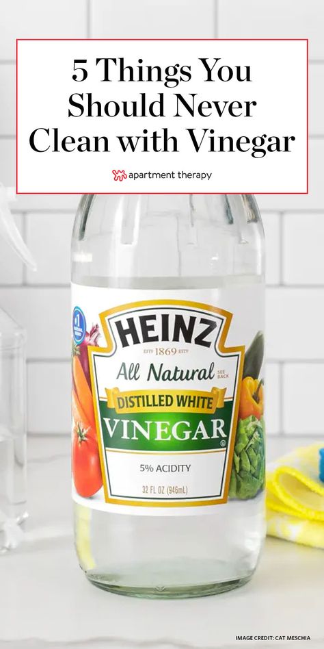 Vinegar Cleaner Recipe, Vinegar For Cleaning, Vinegar Cleaning Hacks, Clean With Vinegar, Home Maintenance Tips, Homemade Cleaners Recipes, Vinegar Cleaner, Kitchen Chores, Vinegar Uses