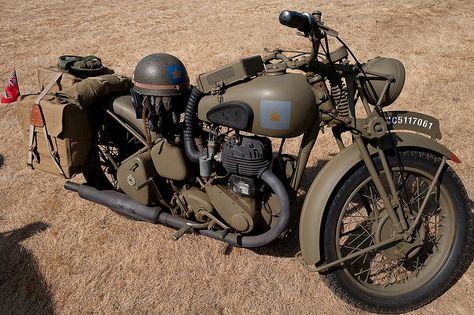 World War II Motorcycle by  BrettNorthrop, via Flickr Army Motorcycle, Bullet Bike Royal Enfield, Norton Motorcycle, Military Motorcycle, Bsa Motorcycle, Antique Motorcycles, Motorcycle Rallies, Motorcycle Wallpaper, British Motorcycles