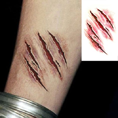 Open Wound Tattoo, Vampire Bite Tattoo, Wound Tattoo, Tattoo Healing Stages, Bite Tattoo, Tattoo Healing Process, Infected Tattoo, Vampire Bite, Scalp Tattoo