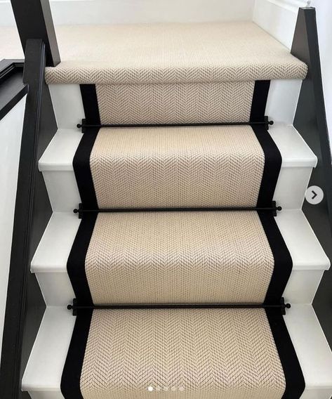 Ikea tips, hacks and more! | I’m thinking about having a stair runner fitted similar to this (without the back woodwork) | Facebook Landing Stairs, Black And White Stairs, Entrance Hall Decor, Poppy Lane, Victorian Hallway, Stair Spindles, Hallway Makeover, Contemporary Decor Living Room, White Stairs