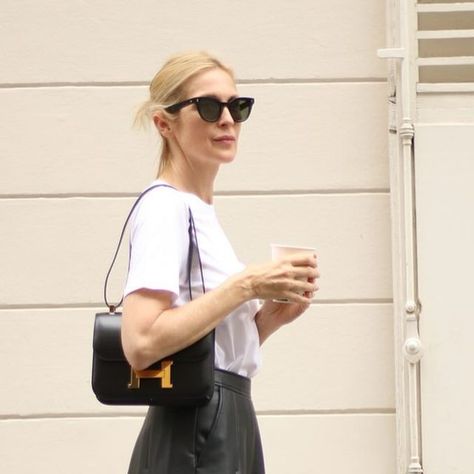 Kelly Rutherford on Instagram: "🤍☕️" Kelly Rutherford, Mix N Match, Lookbook, Fashion Accessories, On Instagram, Instagram