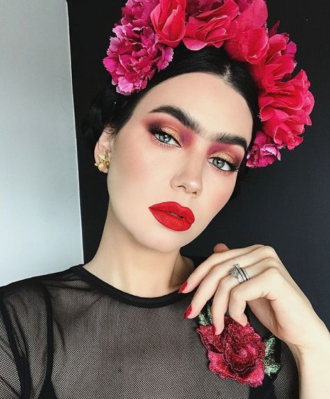 Frida Khalo Makeup, Frida Makeup Halloween, Fridah Kahlo Costume Diy, Frida Kahlo Diy Costume, Freda Costumes, Freda Carlo Costume, Frida Kahlo Makeup Halloween, Frida Kahlo Makeup Inspired, Frida Kahlo Inspired Fashion