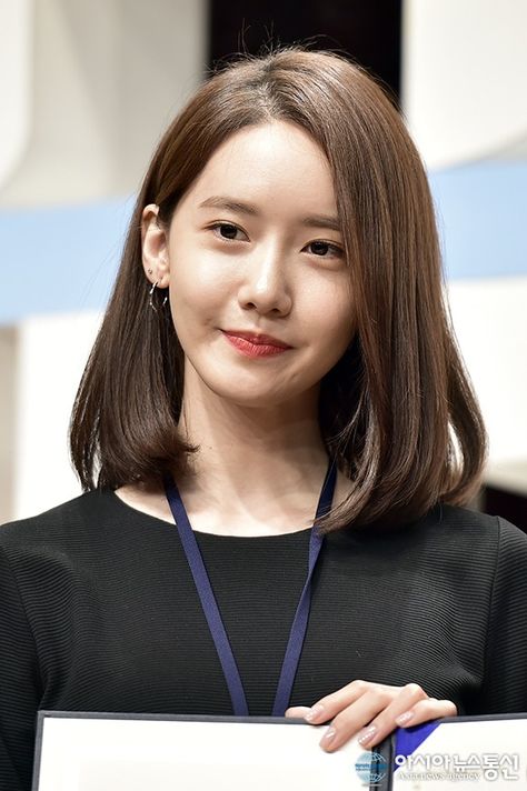 Long Bob Asian Hair, Long Bob Korean, Yoona Short Hair, Korean Long Bob, Long Bob Asian, Korean Shoulder Length Hair, Asian Long Bob, Bobcut Hairstyles Medium, Asian Shoulder Length Hair