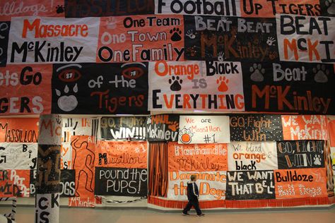 High School Spirit Posters, Football Spirit Posters High School, Football Spirit Signs High School, School Spirit Posters Pep Rally, Football Pep Rally Signs, School Spirit Banners, Spirit Signs For Football, School Posters Spirit, High School Posters Spirit