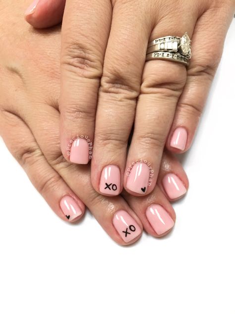 Minimalist Nails Valentines Day, Nude Valentine Nail Designs, Valentine's Day Nails Short Square, Valentines Day Nails Nude With Hearts, February Birthday Nails Short, Xo On Nails, Single Valentines Day Nails, Sns Nails Valentines Day, Valentines Day Manicure Short Nails