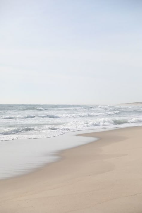 Nantucket seascape White Beach Aesthetic, Pinterest Backgrounds, Minimalistic Photography, Carpenter Aesthetic, Beach Minimalist, Beachy Stuff, Walking On The Beach, Artfully Walls, Image Background