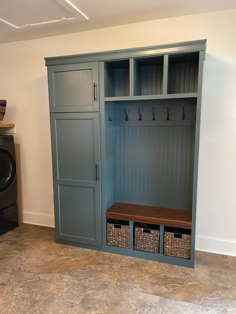 Corner mudroom ideas