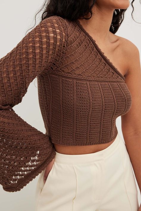 Outstanding Crochet Knit Long Sleeve Top Designs Pattern 2024 #croptop #top #Bralettes Crochet One Sleeve Top, Crochet Formal Top, Crochet Tops With Sleeves, Fall Crochet Clothes, One Shoulder Crochet Top, One Shoulder Knit Top, Long Sleeve Crochet Top, Top A Crochet, Crochet Long Sleeve Tops