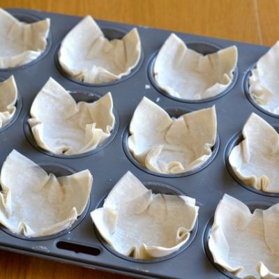 Philo Dough, Phyllo Dough Recipes, Phyllo Recipes, Phyllo Cups, Pastry Appetizer, Snack Prep, Individual Desserts, Pastry Shells, Phyllo Dough