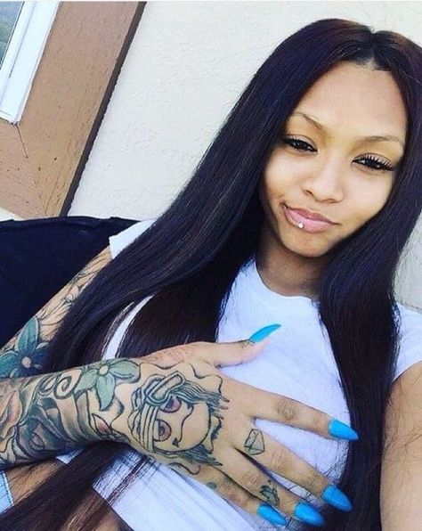 Cuban Doll Tattoo, Ashley Piercing, Doll Tattoo, Swag Era, Face Piercings, Cute Piercings, Face Tattoos, Girls With Tattoos, Face Tattoo