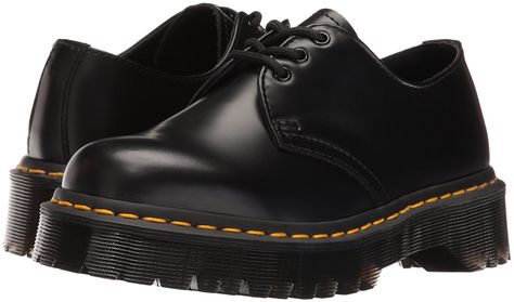 Amazon.com | Dr. Martens Men's 1461 Bex Smooth Oxford | Oxfords Rich Girl Closet, Doc Martens 1461, Tall Combat Boots, Dr Martens Outfits, Aesthetic Finds, Coquette Closet, Sam Reid, Indie Boy, Martin Shoes