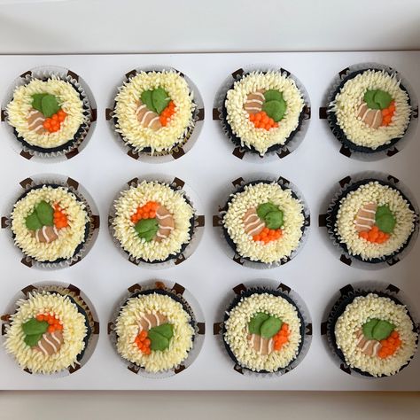 Sushi Themed Cupcakes, Sushi Cupcakes, Birthday Planning, Themed Cupcakes, Art Birthday, Fun Diy Crafts, Fun Diy, Pretzels, Creative Cakes