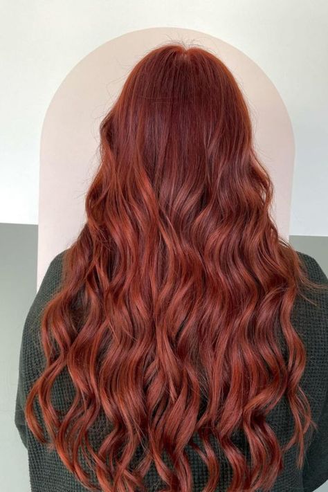 Reddish Auburn Copper Hair Warm Reds Haircolor, Warm Auburn Hair, Rich Copper Red Hair, Red Gold Hair, Auburn Copper Hair, Copper Hair Ideas, Fall Color Combinations, Auburn Red Hair, Red Copper Hair Color