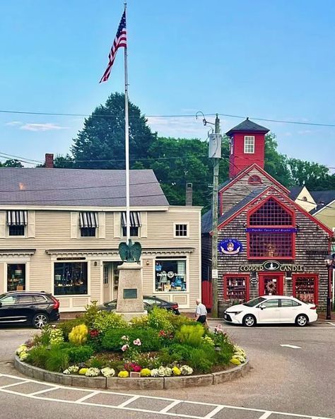 18 Things To Do In Kennebunkport, Maine Cabot Cove, Kennebunkport Maine, Page Arizona, Maine Coast, Kayak Trip, Romantic Places, House Built, Art Galleries, Stunning View