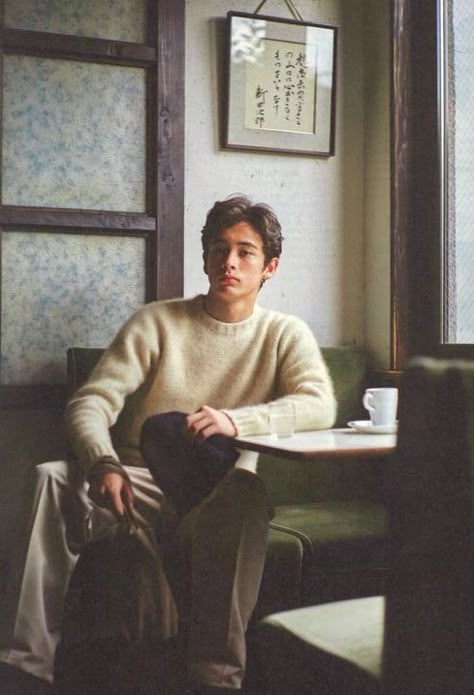 90s Fashion Men Outfits, Fashion Men Outfits, Mens Fall Outfits, 90s Fashion Men, 일본 패션, Hot Sweater, Mens Outfit Inspiration, Old Money Style, Photography Poses For Men