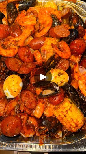 110K views · 24K reactions | Seafood boil usando las seafood bombs de @chikybombs están súper deliciosas se las recomiendo solo sigues las instrucciones y listo! 

#seafood #seafoodboil #shrimpboil #mariscos #marisco #camarones #camaroneslouisiana #recetas #recetasfaciles #easycooking #easyrecipes #jajacocina | Alba Janeth Celaya JAJACOCINA Seafood Boil Seasoning, Seafood Boil, Louisiana, Seafood, On Instagram, Instagram