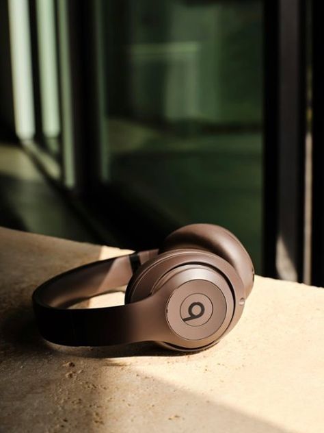 Beats Headphones Wireless, Wireless Beats, Dre Headphones, Beats Studio, Beats By Dre, Noise Cancelling Headphones, Bluetooth Headphones Wireless, Deep Brown, Beats Headphones