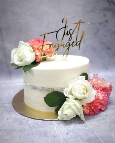 Engagment Cake One Layer, Engagement Cake Ideas One Layer, India Cakes, Best Cake Ideas, Ideas For Engagement, Double Layer Cake, Chandelier Cake, Charlotte Cake, Indian Engagement