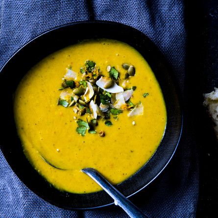 This looks so delish! Curried Butternut Squash Soup Recipe Vadouvan Curry, Curried Butternut Squash, Fall Creations, Curried Butternut Squash Soup, Butternut Soup, Butternut Squash Recipes Soup, Squash Soup Recipe, Butternut Squash Recipes, Squash Soup