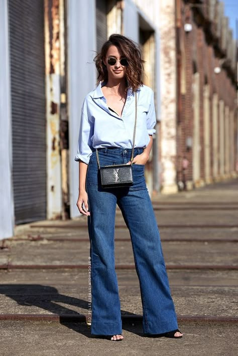 wide leg jeans How To Wear Wide Leg Jeans, Wide Leg Jeans Outfit, Jeans Trend, Looks Jeans, Australia Fashion, Boating Outfit, Moda Jeans, Outfit Jeans, Jean Trends