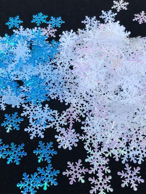 Snow Themed Table Decorations, Snowflake Themed Party, Snowflake Dance Decorations, Snowflake Birthday Party Decorations, Snowflakes Party Gifts For Guests, Schnee Party, Winter Wonderland Christmas Party, White Christmas Party, Snow Party