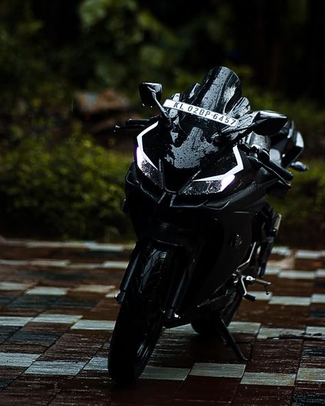 DEV-DEEP on Instagram: “Lora💕 . . . . . . . . . . #r15v3modified #r15v3fans #r15v3 #r15v4 #bikepranthan #bike #bikers #ridergram #ridergramkerala #mallufreakz…” R15v4 Wallpaper Black, R15v4 Black, R15 V4 Modified, R15 V3 Black, R15 V3 Wallpaper Black Hd, V3 R15 Black, Bike Rider Photography, Forever Pictures, Ducati Motorbike