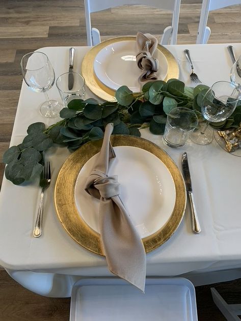 Ivory Table Cloth Gold Charger, White Plate Gold Charger, Gold Table Chargers, Gold Charger White Plates Wedding, Table Setting With Gold Chargers, White And Gold Plates Table Setting, Gold Charger Plates Table Setting, Gold White Table Setting, Chargers Plates Table Setting