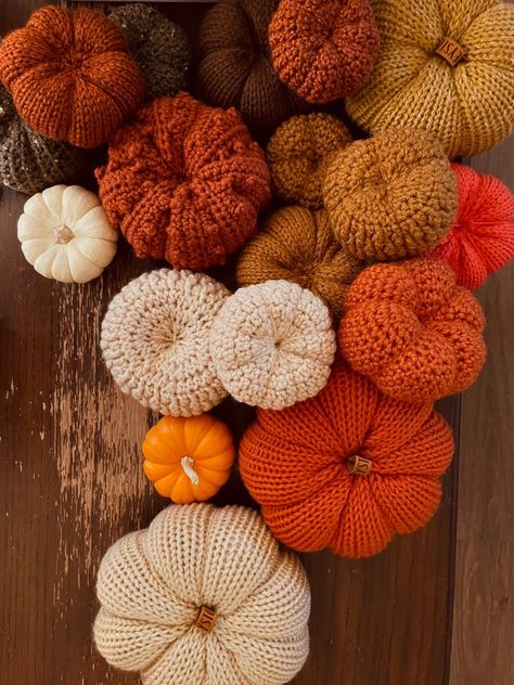 Crochet Autumn Aesthetic, Crochet Fall Aesthetic, Fall Crochet Aesthetic, Crochet Autumn Decor, Knit Pumpkin Pillow, Pumpkin Pillow Crochet, Crochet Fall Blanket, Pumpkin Styling, Crochet Pumpkin Pillow