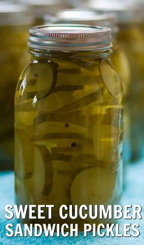 Sweet Sandwich Pickles, Easy Sweet Pickles, Canning Sweet Pickles, Sweet Pickles Homemade, Cranberry Juice Detox, Canning Garden, Pickling Cucumbers Recipe, Sandwich Pickles, Sweet Pickles Recipe