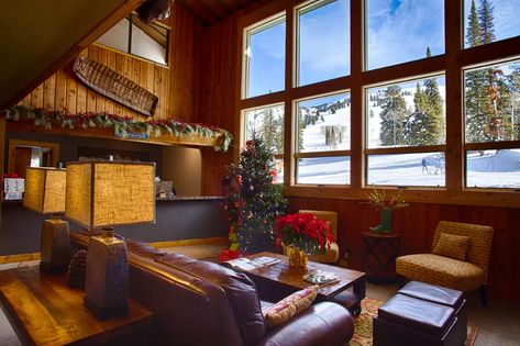 Grand Targhee Resort, Resort Room, Grand Targhee, Ski Hotel, Queen Murphy Bed, Arcade Game Room, Spa Tub, Twin Bunk Beds, Premium Bedding