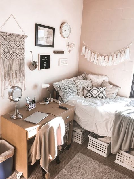 College Bedroom Decor, Cozy Small Bedrooms, Cozy Dorm Room, College Bedroom, Cool Dorm Rooms, College Dorm Room Decor, Dorm Room Designs, Dorm Room Organization, Decor Ikea