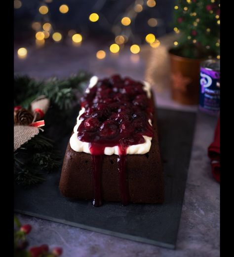 Look at this delicious recipe I found at Princes Chocolate Cherry Loaf Cake, Chocolate Cherry Loaf, Cherry Loaf Cake, Cherry Loaf, Cherry And Chocolate, Chocolate Loaf, Chocolate Loaf Cake, Cream Cheese Topping, Cherry Filling