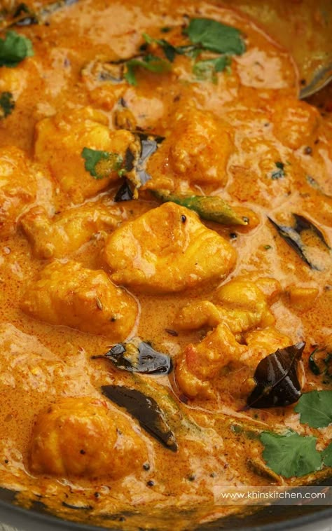 Monkfish Curry Recipe, Monkfish Recipes Easy, Baked Monkfish Recipes, Monk Fish Recipe, Best Fish Curry Recipe, Monkfish Curry, Indian Fish Curry, Monkfish Recipes, Creamy Curry Sauce