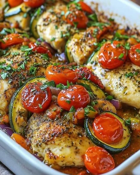 Paula Deen Group | 🍗 Mediterranean Chicken Zucchini Bake | Facebook Healthy Mediterranean Chicken, Optimal Recipes, Chicken Zucchini Bake, Zucchini Bake, Recipes Mediterranean, Healthy Recipes For Diabetics, Healthy Family Dinners, Chicken Zucchini, Mediterranean Chicken