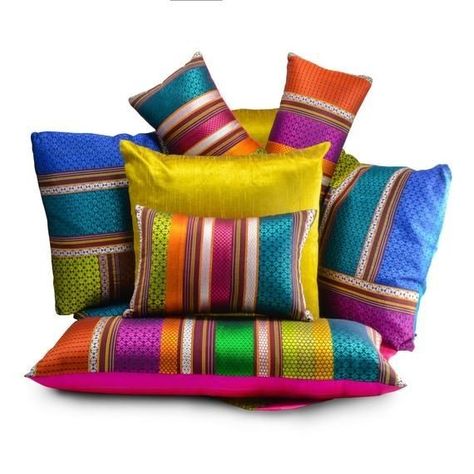 Diy Cushion Covers, Indian Cushions, Indian Pillows, Diy Pillow Covers, Modern Pillow Covers, Pillow Crafts, Cushion Cover Designs, Patchwork Pillow, Diy Cushion