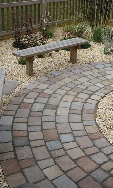 Circular Paving, Garden Design Patio, Stone Walls Garden, Garden Pavers, Outdoor Paving, Brick Patio, Stone Landscaping, Hardscape Design, Driveway Landscaping