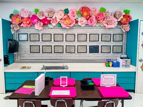 Flowers For Bulletin Board Diy, Flower Back To School Bulletin Board, Flower Garden Classroom Door, Floral Design Class Projects, Floral Classroom Door Ideas, Bulletin Board With Flowers, Flamingo Classroom Decorations, Paper Flowers Classroom Decor, Mexican Inspired Classroom