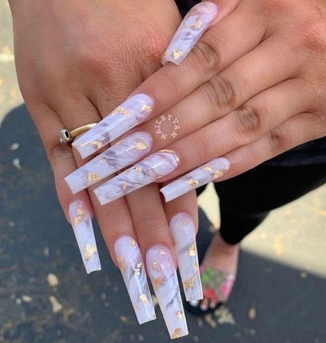 Over The Top Nails Acrylic, Francia Nails, Acrylic Nails Marble, White Marble Nails, Marble Acrylic Nails, Happy Labor Day Weekend, Gold Acrylic Nails, Luminous Nails, Long Acrylic Nail Designs