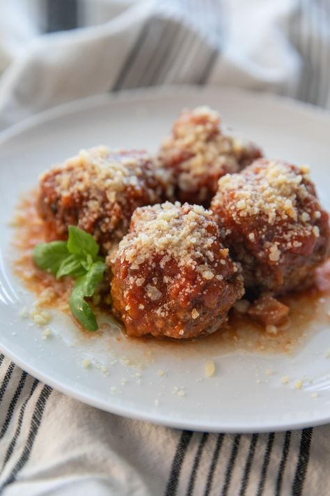 Macro Friendly Turkey Meatballs, Macro Friendly Meals Dinners, Macro Friendly Finger Foods, Macro Meatballs, Meatballs Healthy, Macro Friendly Meatballs, Macro Friendly Italian Recipes, Macro Friendly Recipes High Protein, Macro Friendly Meatball Recipes