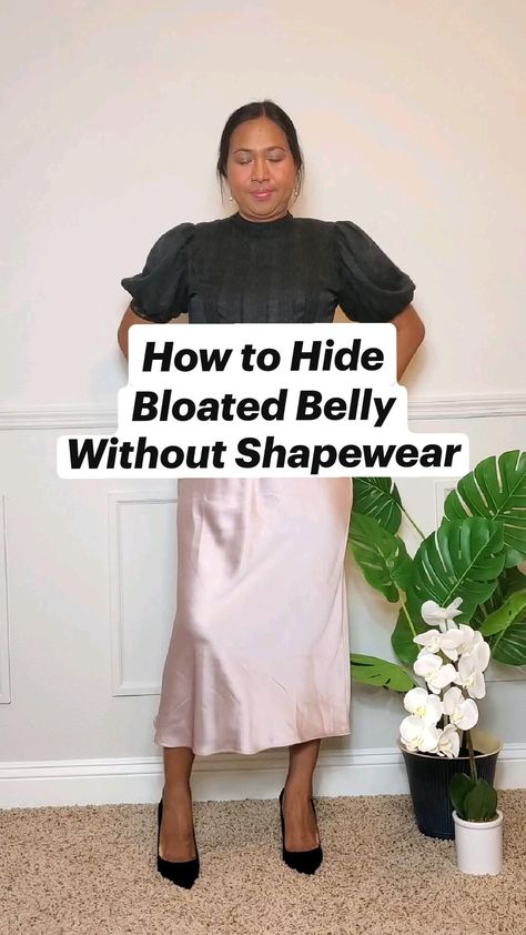 How to Hide Bloated Belly Without Shapewear #styleguide #styletips Outfits For Tummy Pooch, Apple Body Shape Clothes, Elevated Outfits, Tummy Pooch, Umgestaltete Shirts, Big Stomach, Apple Shape Outfits, Mom Belly, Mommy Belly