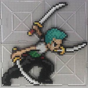 Perler Bead Designs, Easy Perler Beads Ideas, Art Perle, Perler Bead Templates, Perler Crafts, Diy Perler Bead Crafts, Motifs Perler, Pixel Art Grid, Zoro One Piece