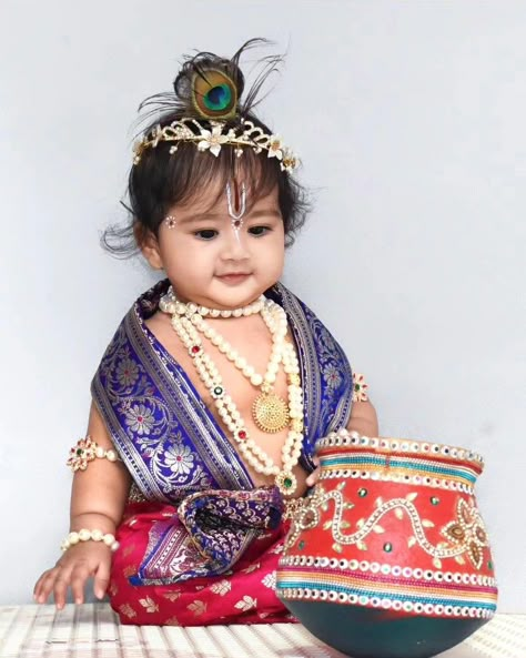 Baby in Krishna costume on krishnashtami Kanha Makeup For Kids, Little Krishna Makeup For Kids, Baby Krishna Photoshoot, Krishna Costume, Krishna Photoshoot, Baby Makeup, Baby Fancy Dress, Morning Thursday