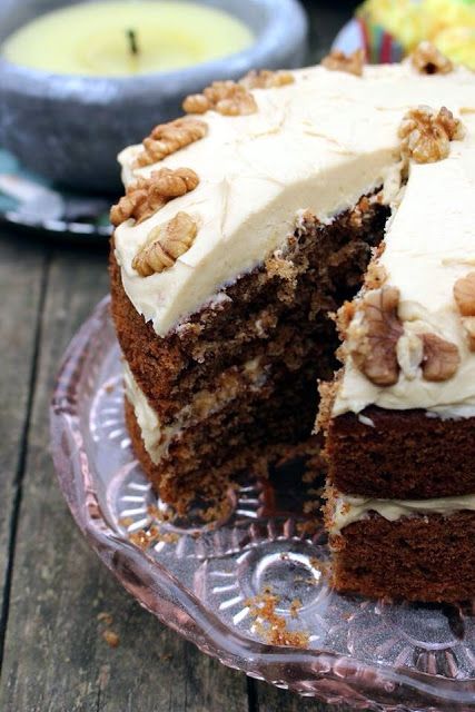 Coffee and Walnut Cake recipe great cake for afternoon tea / snack / dessert Nigella Lawson Recipes, Coffee And Walnut Cake, Coffee Cake Recipe, Torte Cupcake, Cake Mixture, Walnut Cake, Nigella Lawson, Coffee Cake Recipes, Savoury Cake