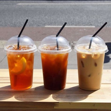 Iced Coffee Takeaway, Pop Ice Minuman Aesthetic, Pop Ice Minuman, Takeaway Coffee Aesthetic, Diamond Gang, Juice Cafe, Pop Ice, Famous Drinks, Food Business Ideas