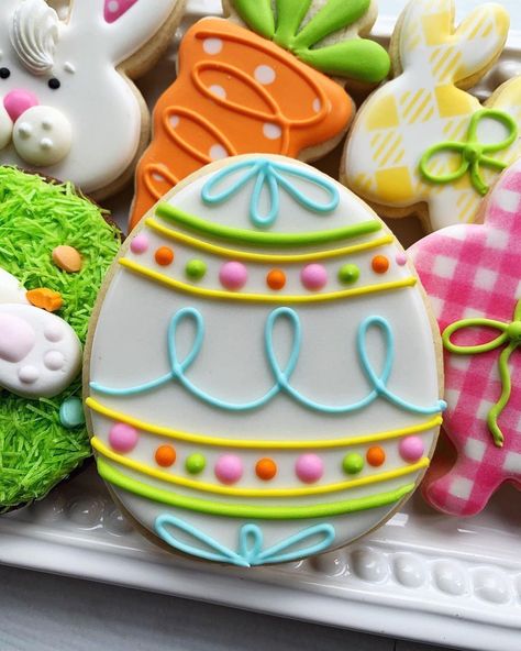 Easter Egg Cookies Decorated, Easter Sugar Cookies Decorated, Easter Egg Sugar Cookies, Easter Table Decor, Easter Egg Cookies, Easter Bunny Cookies, Royal Iced Cookies, Easter Sugar Cookies, Sugar Cookie Royal Icing