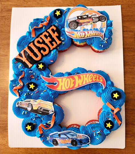 Number 5 Hot Wheels Cake, Hotwheels Birthday Cupcakes, Hot Wheels Pull Apart Cupcakes, Hot Wheels Birthday Cupcakes, Hot Wheels Cookie Cake, Cupcake Monster Truck, Hot Wheel Cupcake Ideas, Hot Wheel Cupcakes, Hot Wheels Birthday Treats