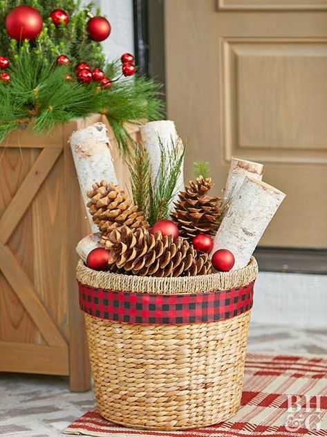 9 Ways to Decorate Your Front Door for the Holidays | Better Homes & Gardens Christmas Front Porch Ideas, White Christmas Ornaments, Christmas Fireplace Decor, Front Porch Christmas Decor Ideas, Porch Christmas Decor Ideas, Porch Christmas Decor, Front Porch Christmas, Christmas Decor Ideas Diy, Christmas Front Porch