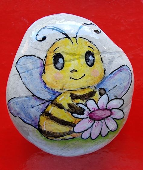 Bees Rock Painting, Painted Rocks Bees, Painting Rocks Ideas, Bee Rocks, Happy Rock, Rock Animals, Painted Rock Animals, Diy Rock Art, Tell Me A Story