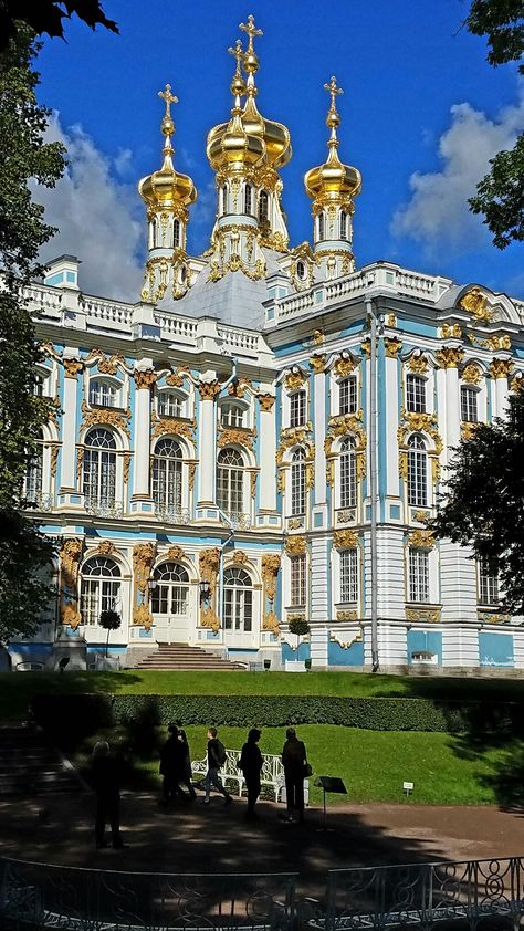 Catherine's Palace outside Saint Petersburg Palace Outside, Alexander Palace Russia, Pavlovsk Palace, Anichkov Palace, Catherine Palace St Petersburg, Winter Palace St Petersburg, St Petersburg, Art And Architecture, Russia