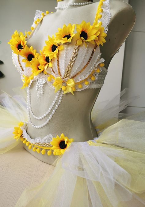 Sunflower Rave Outfit, Flower Rave Outfits, Flower Festival Outfit, Yellow Rave Outfit, Rave Bae, Sunflower Fairy, Dance Bar, Rave Fit, Hard Summer